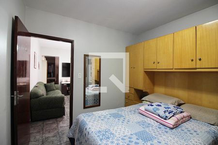 Quarto 1 de casa para alugar com 5 quartos, 220m² em Ferrazópolis, São Bernardo do Campo