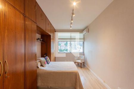 Suíte de apartamento para alugar com 3 quartos, 143m² em Tijuca, Rio de Janeiro