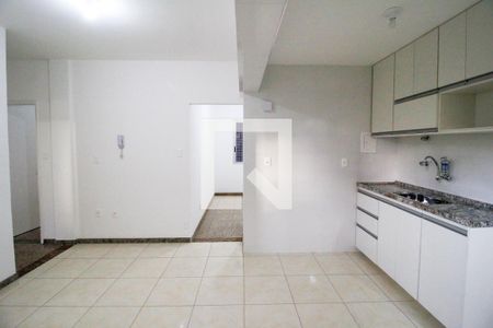 Cozinha de apartamento à venda com 3 quartos, 110m² em Cidade Nova, Belo Horizonte