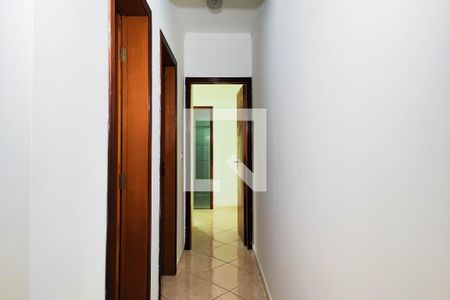 Corredor de apartamento à venda com 2 quartos, 60m² em Vila Pires, Santo André