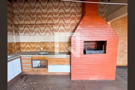 Casa à venda com 222m², 3 quartos e 2 vagasÁrea comum