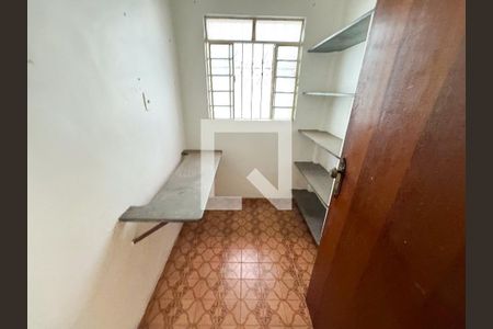 Casa à venda com 222m², 3 quartos e 2 vagasQuarto de Serviço