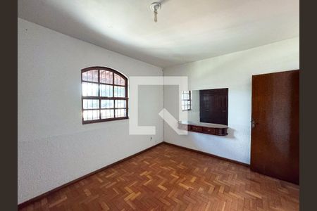 Casa à venda com 222m², 3 quartos e 2 vagasQuarto 2
