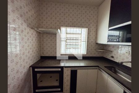 Casa à venda com 222m², 3 quartos e 2 vagasCozinha