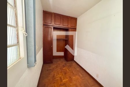 Casa à venda com 222m², 3 quartos e 2 vagasQuarto 2