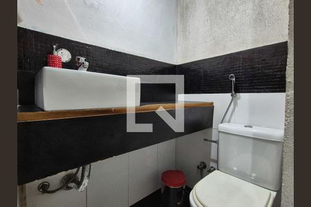 Lavabo de casa de condomínio para alugar com 5 quartos, 280m² em Recreio dos Bandeirantes, Rio de Janeiro