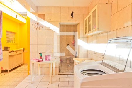 Casa à venda com 200m², 2 quartos e 3 vagas Casa à venda com 200m², 2 quartos e 3 vagasÁrea de Serviço