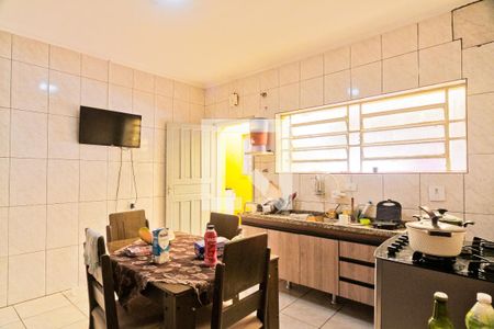 Casa à venda com 200m², 2 quartos e 3 vagas Casa à venda com 200m², 2 quartos e 3 vagasCozinha