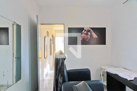 Casa à venda com 200m², 2 quartos e 3 vagas Casa à venda com 200m², 2 quartos e 3 vagasEdícula