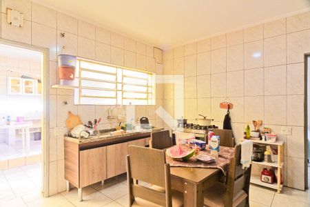 Casa à venda com 200m², 2 quartos e 3 vagas Casa à venda com 200m², 2 quartos e 3 vagasCozinha