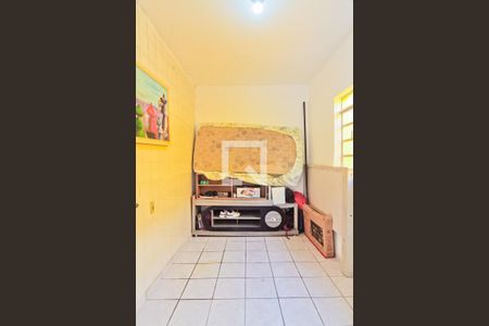 Casa à venda com 200m², 2 quartos e 3 vagas Casa à venda com 200m², 2 quartos e 3 vagasQuarto de Serviço