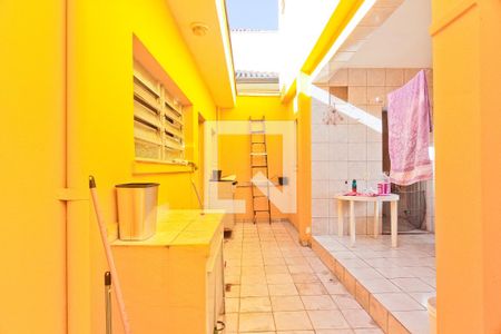 Casa à venda com 200m², 2 quartos e 3 vagas Casa à venda com 200m², 2 quartos e 3 vagasÁrea de Serviço