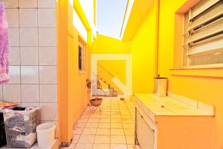 Casa à venda com 200m², 2 quartos e 3 vagas Casa à venda com 200m², 2 quartos e 3 vagasÁrea de Serviço