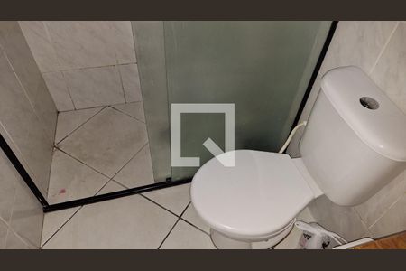 Casa para alugar com 80m², 2 quartos e 2 vagas Casa para alugar com 80m², 2 quartos e 2 vagasBanheiro