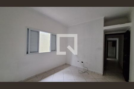 Suíte de casa para alugar com 2 quartos, 80m² em Guilhermina, Praia Grande