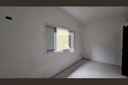 Quarto de casa para alugar com 2 quartos, 80m² em Guilhermina, Praia Grande