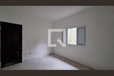 Casa para alugar com 80m², 2 quartos e 2 vagas Casa para alugar com 80m², 2 quartos e 2 vagasSuíte