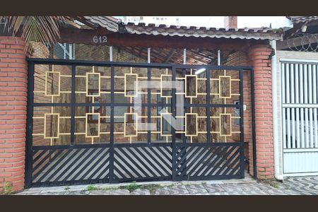 Entrada da casa de casa para alugar com 2 quartos, 80m² em Guilhermina, Praia Grande