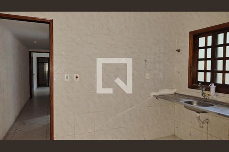 Casa para alugar com 80m², 2 quartos e 2 vagas Casa para alugar com 80m², 2 quartos e 2 vagasCozinha