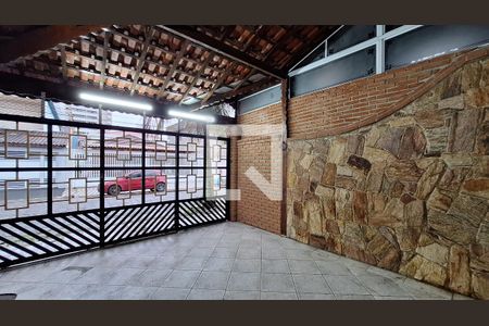 Garagem de casa para alugar com 2 quartos, 80m² em Guilhermina, Praia Grande