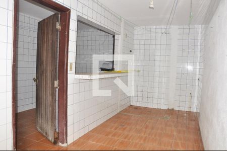 Casa à venda com 90m², 2 quartos e 1 vagaÁrea de Serviço