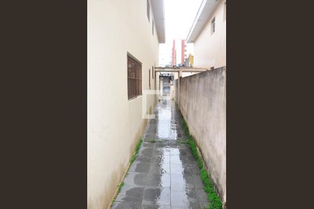 Casa à venda com 90m², 2 quartos e 1 vagaCorredor Externo