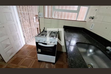 Casa para alugar com 98m², 2 quartos e 2 vagasCozinha