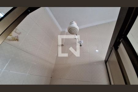 Casa para alugar com 98m², 2 quartos e 2 vagasBanheiro 1