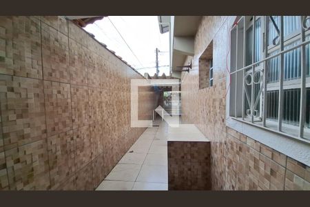 Casa para alugar com 98m², 2 quartos e 2 vagasQuintal