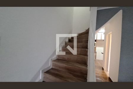 Sala de casa para alugar com 2 quartos, 98m² em Tupi, Praia Grande