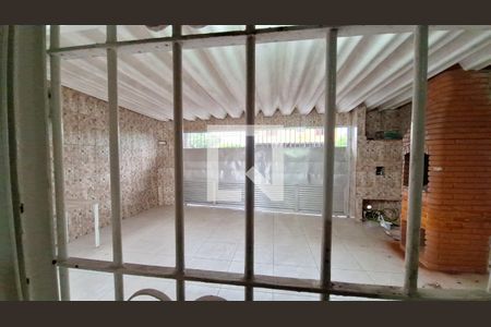 Sala vista de casa para alugar com 2 quartos, 98m² em Tupi, Praia Grande