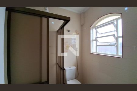 Casa para alugar com 98m², 2 quartos e 2 vagasBanheiro 1