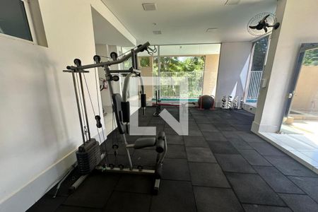 Studio para alugar com 30m², 1 quarto e 1 vaga Studio para alugar com 30m², 1 quarto e 1 vagaAcademia