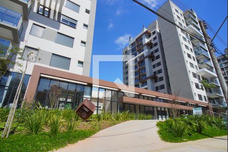 Apartamento à venda com 71m², 2 quartos e 1 vagaFachada e portaria