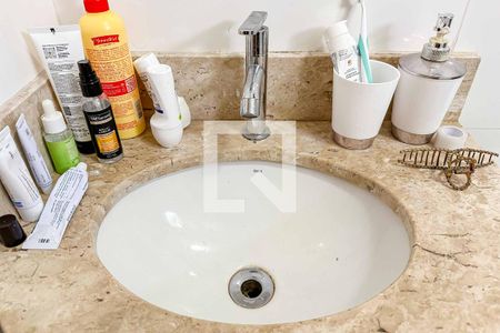 Apartamento à venda com 66m², 2 quartos e 1 vagaBanheiro