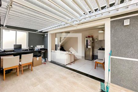 Apartamento à venda com 66m², 2 quartos e 1 vagaÁrea serviço