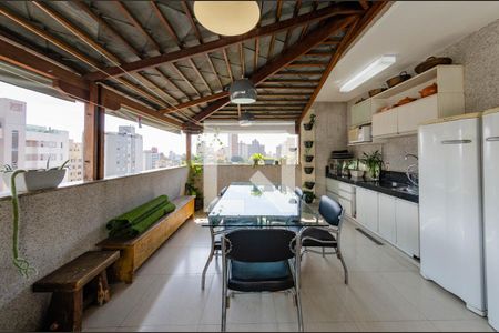 Apartamento para alugar com 206m², 4 quartos e 2 vagasCobertura