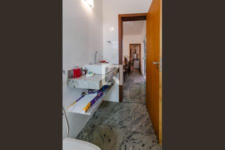 Apartamento para alugar com 206m², 4 quartos e 2 vagasBanheiro
