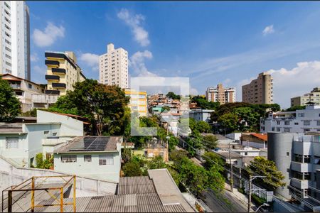 Apartamento para alugar com 206m², 4 quartos e 2 vagasVista