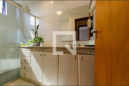 Apartamento para alugar com 206m², 4 quartos e 2 vagasBanheiro