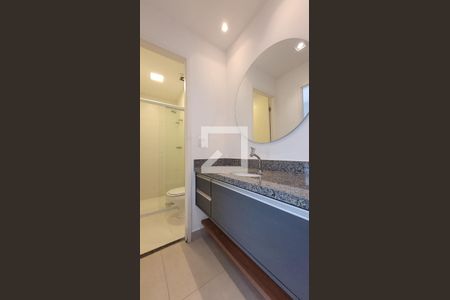 Banheiro de apartamento para alugar com 1 quarto, 35m² em Vila Eliza, Campinas