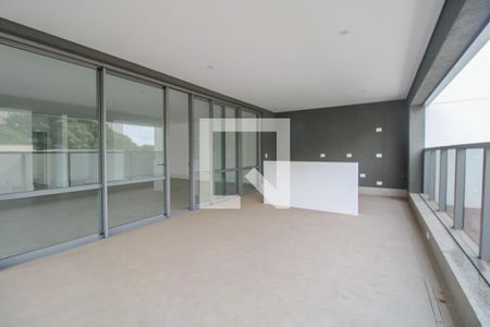Sala  de apartamento à venda com 4 quartos, 316m² em Cambuí, Campinas