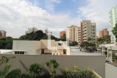 Vista  de apartamento à venda com 4 quartos, 316m² em Cambuí, Campinas