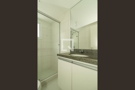 Banheiro da Suíte de apartamento para alugar com 2 quartos, 90m² em Independência, Porto Alegre