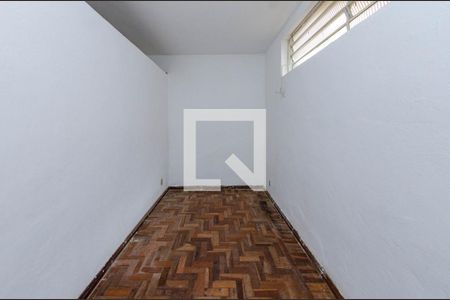 Quarto 2 de casa para alugar com 2 quartos, 60m² em Padre Eustáquio, Belo Horizonte