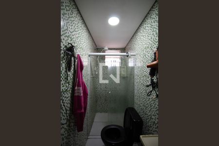 Banheiro de casa à venda com 2 quartos, 70m² em Cidade Antônio Estêvão de Carvalho, São Paulo