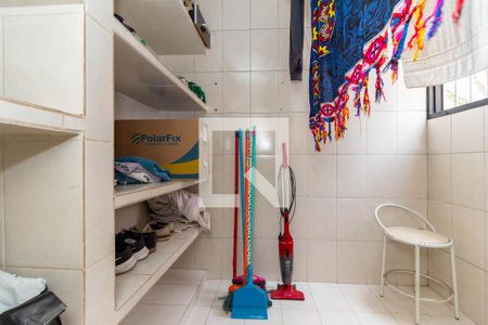 Apartamento à venda com 72m², 2 quartos e 1 vaga Apartamento à venda com 72m², 2 quartos e 1 vagaÁrea de Serviço
