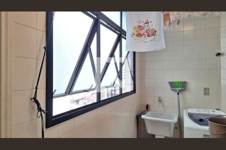 Apartamento para alugar com 142m², 3 quartos e 1 vagaÁrea de serviço