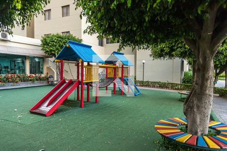 Apartamento à venda com 106m², 3 quartos e 2 vagasÁrea comum - Playground