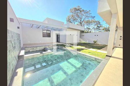 Casa à venda com 170m², 3 quartos e 3 vagasÁrea comum - Piscina